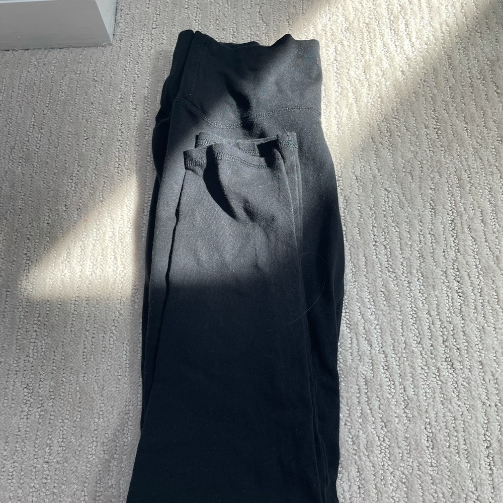 black leggings